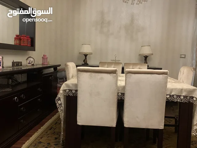 شقة للبيع بشارع الخمسين زهراء المعادي