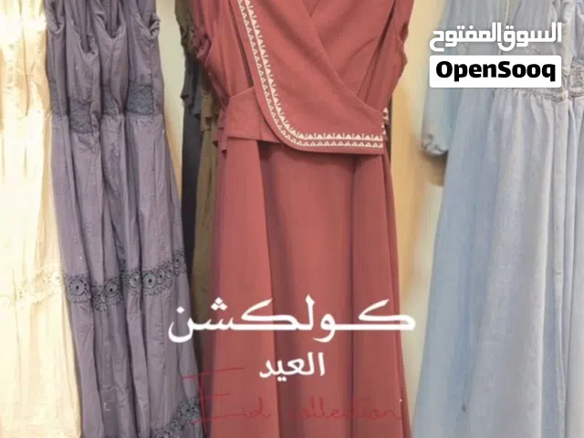 فستان اسود مطرز حزام لنربط عالجهتين مناسب للمناسبات والعيد والطلعات والدوام