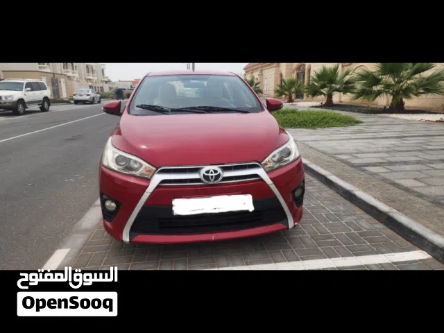 2015 تويوتا يارس SE