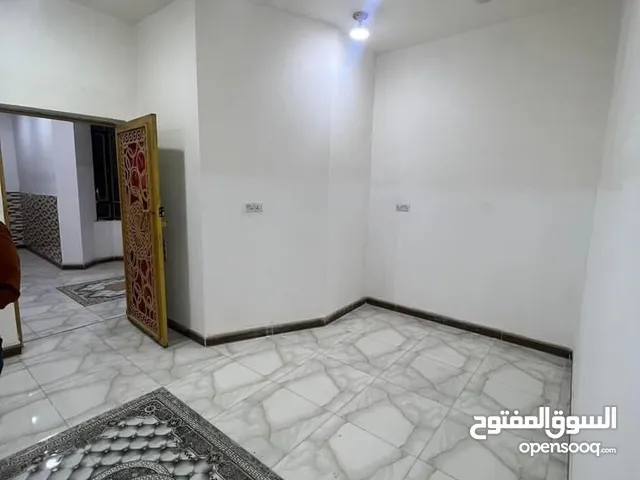 100 m2 1 Bedroom Apartments for Rent in Basra Jubaileh