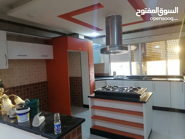 200 m2 More than 6 bedrooms Apartments for Rent in Irbid Al Hay Al Sharqy