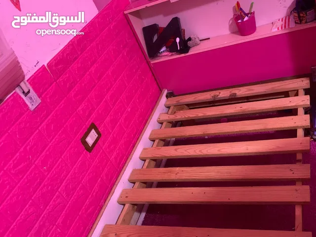 غرفه نوم شباب بحاله جيده