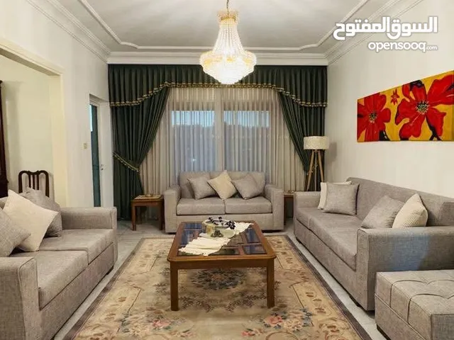 شقه مفروشه مميزه للايجار شارع المدينه - تلاع العلي