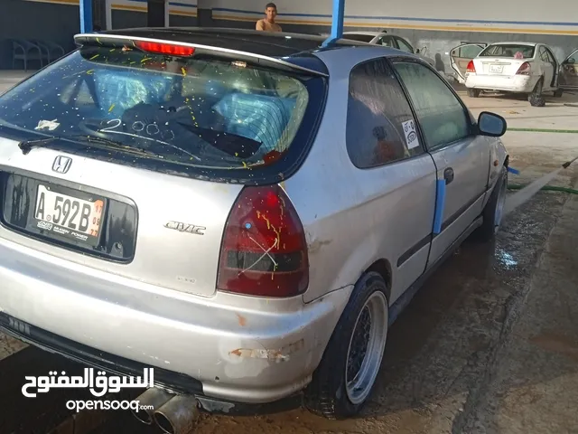 Used Honda Civic in Tripoli