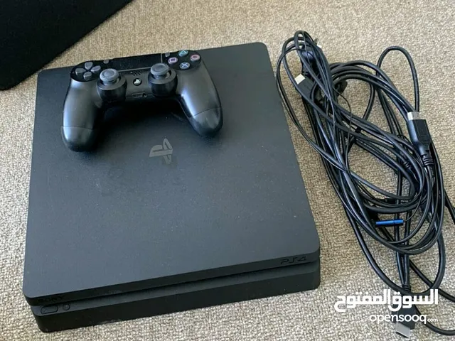 Playstation 4 slim