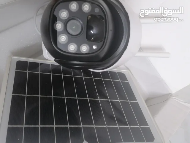 كامره طاقه شمسيه شبه جديده مع كرتونها