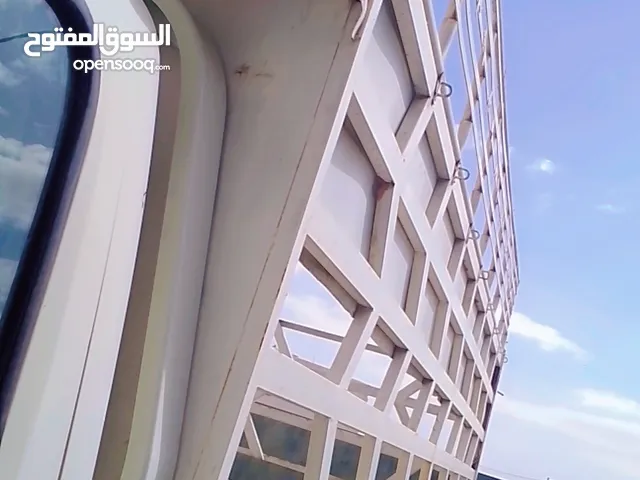 هونداي حوض مع الصندوق