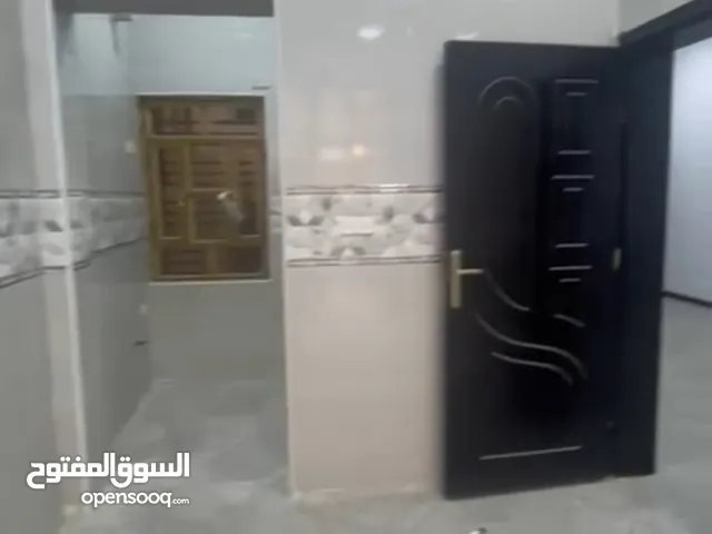 150m2 4 Bedrooms Townhouse for Sale in Basra Manawi Lajim