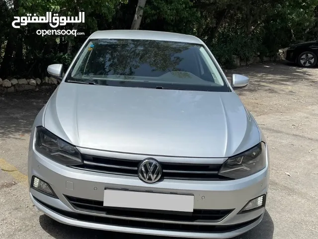 Vw polo فلللللللل عدا فتحه ب الورقه بسعرررررررر حرق حرق حرق كاششششش او دفعه و شكات