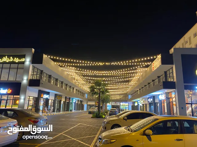 Yearly Shops in Muscat Al Maabilah