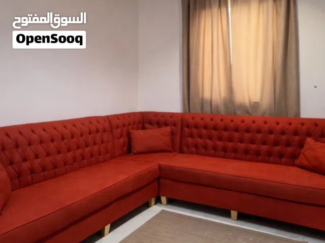 كنب حرف ال برتقالي بحالة جيده + موكيت + ستارة –
