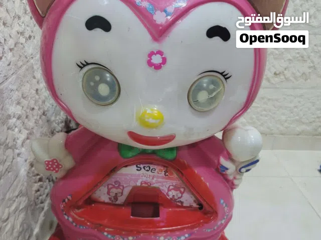 للبيع لعبة أطفال كهربائية مميزة بتصميم قطة لطيف وجذاب، مناسبة للمنزل أو للمحلات والأماكن الترفيهية