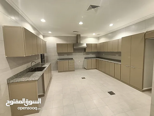 400 m2 5 Bedrooms Apartments for Rent in Mubarak Al-Kabeer Abu Ftaira