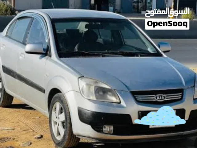عندي كيا برايد نبي نخدم عليها توصيل شخصي او توصيل بضائع داخل طرابلس