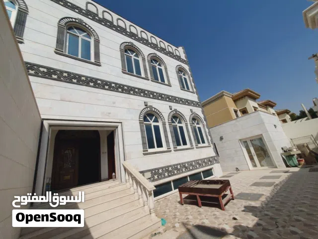 4000 ft² More than 6 bedrooms Villa for Rent in Sharjah Hoshi