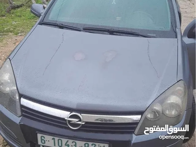 Used Opel Astra in Ramallah and Al-Bireh