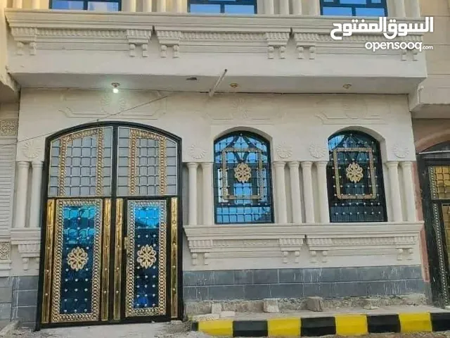 100 m2 More than 6 bedrooms Townhouse for Sale in Sana'a Other