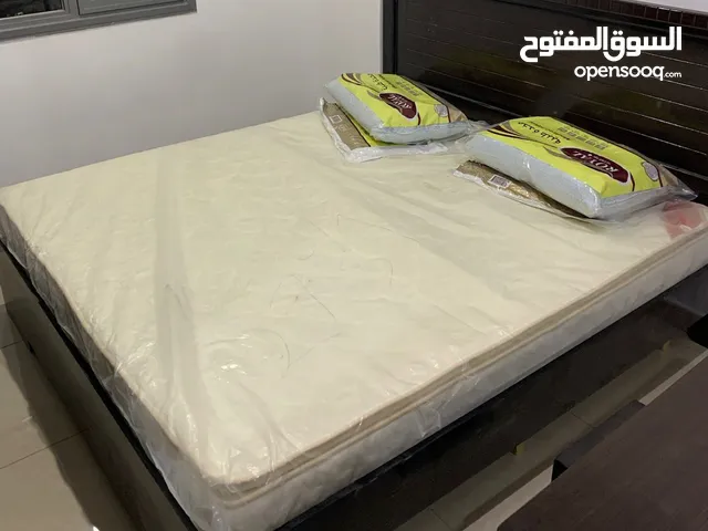 للبيع غرفة نوم بدون كبت