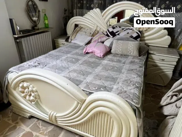 غرف نوم للبيع