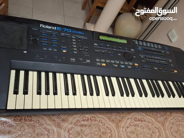 رولاند اورج اورغ اورك اورق بيانو ROLAND E-70 مسنعمل بحال الجديد