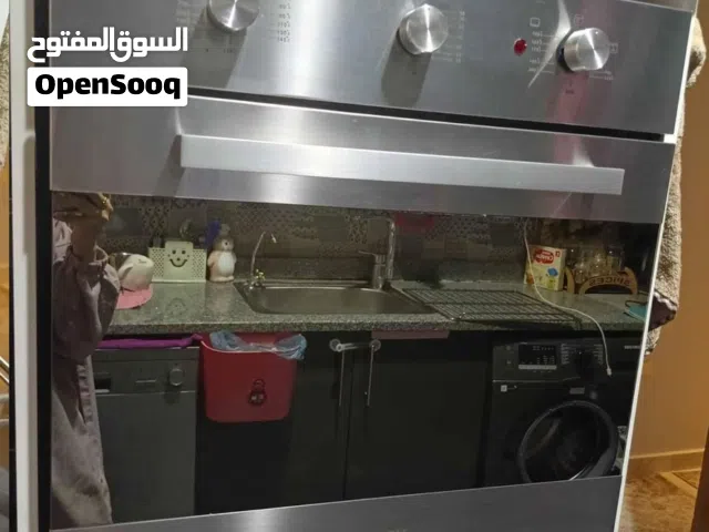 فرن بيلت ان 60 سم غاز وشوايه كهرباء لسه في الضمان