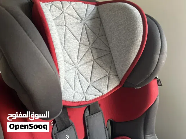 مقعد سيارة من مذركير