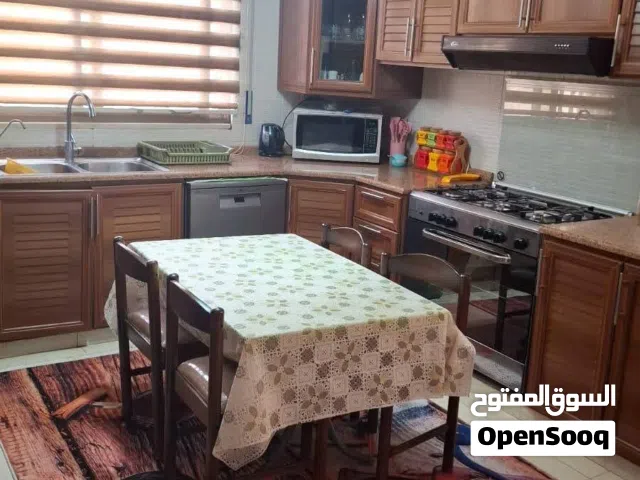 150 m2 3 Bedrooms Apartments for Rent in Zarqa Madinet El Sharq