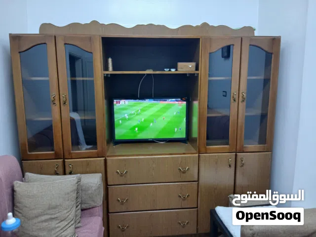 بوفيه خشب زان شبه وكاله استخدام بسيط ولا خدش للبيع