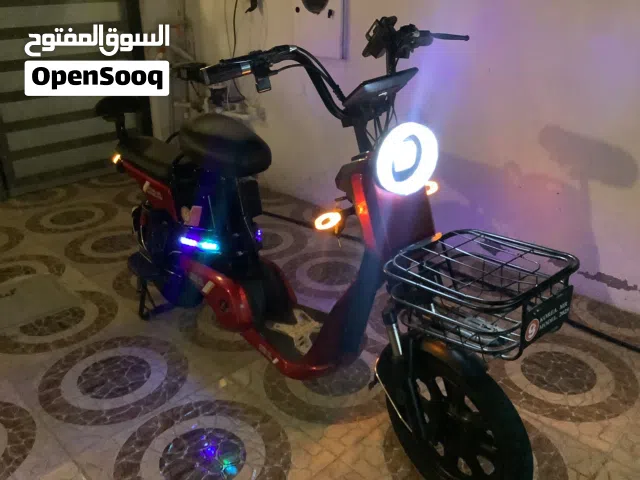 دراجة شحن حجم 16 سريعة وشبابية وعملية ودبلات رياضية وعزم قوي ومثبت سرعة وستاند مال موبايل ومكان شحن
