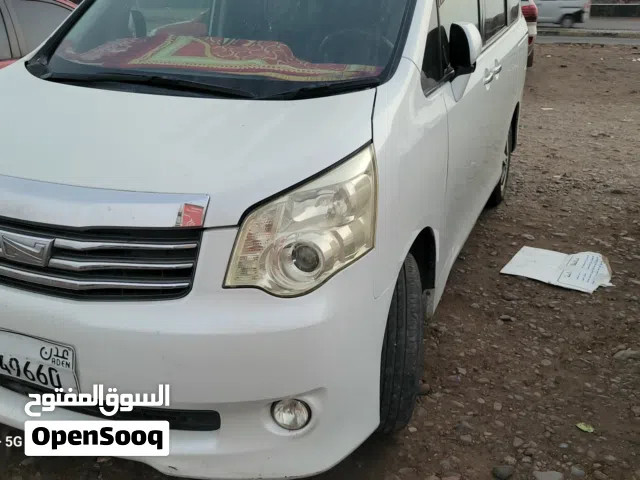 مطلوب صدام امامي بلاستيك حق باص نوها موديل 2011 نفس الذي بصوره