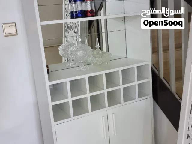 للبيع خزانة بار منزلية أنيقة