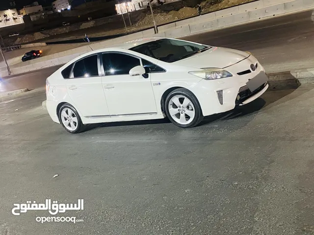 Used Toyota Prius in Zarqa