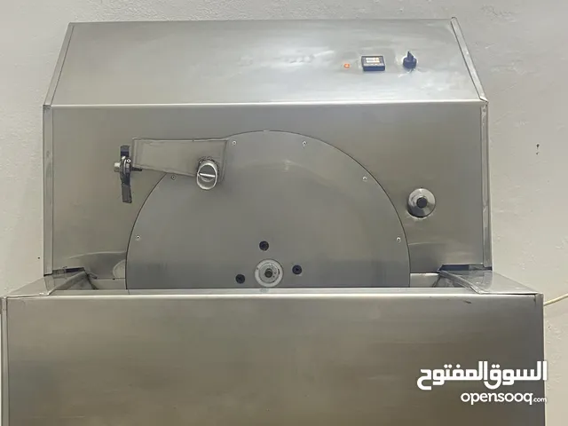 ماكينة تذويب الشوكولاتة