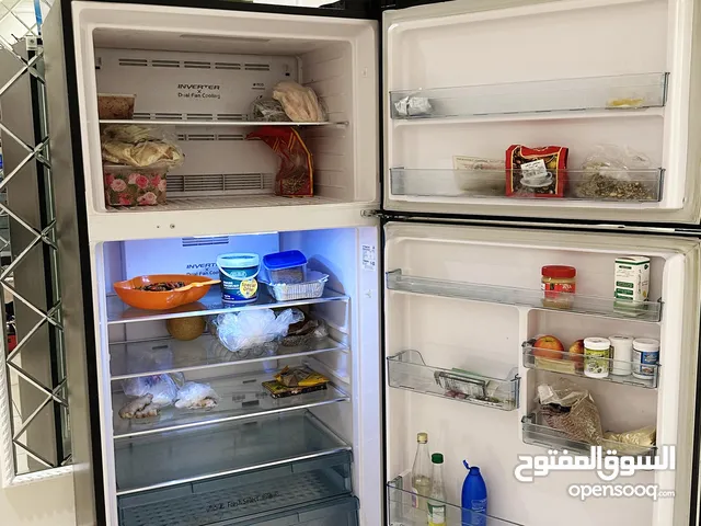 براد هيتاشي انفرتير مساحة 586 لتر نضيف جدا Hitachi inverter refrigerator with a capacity of 586L