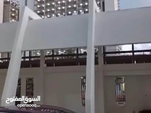 محلات 4 ابواب بالمخازن للبيع على الرئيسي شارع جمال عبدالناصر مقابلات لفندق تيبيستي