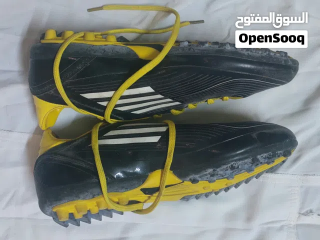 بوت رياضة  f  50   نمرة  41