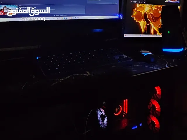 Custom-Built High-End Gaming PC RTX 5070 / i7-14700F / 32 GB DDR5 / 2 TB SSD + Dual 27′′ Monitors
