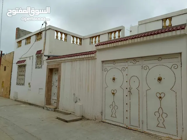 120 m2 3 Bedrooms Townhouse for Sale in La Manouba Other