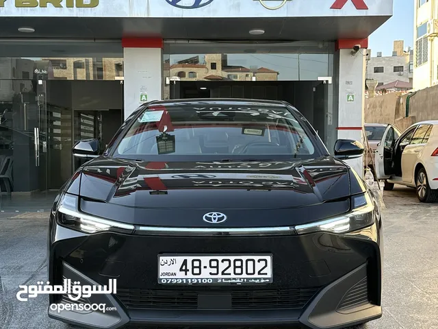 شاشة عربيToyota bZ3 2024 zero كفالة اوتو هب