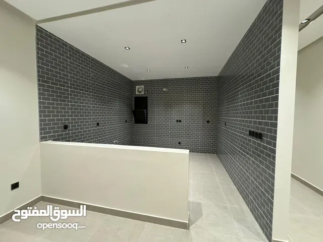 175 m2 5 Bedrooms Apartments for Rent in Mecca Al Khadra'