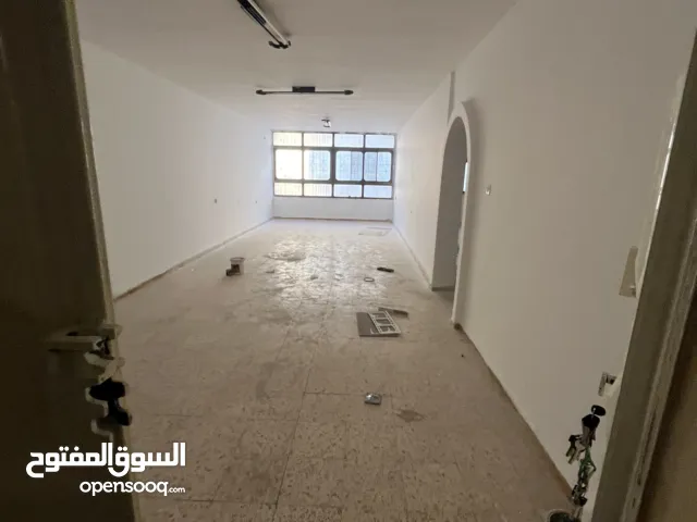 140 m2 2 Bedrooms Apartments for Rent in Jerusalem Al-Ram