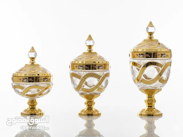 زجاجات فارغه للتعبيه العطور