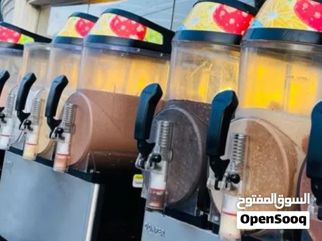 محل للبيع او الشراكة في عمان بموقع جداً جداً مميز وداخل اقوى سوق