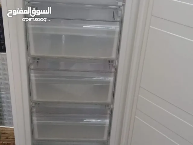 ثلاجه 5 رفوف جديده