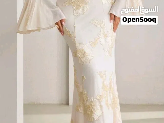 فستان نسائي جديد