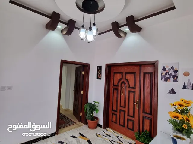 220 m2 More than 6 bedrooms Villa for Sale in Benghazi Al-Sayeda A'esha