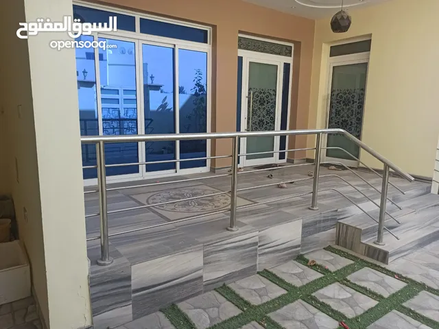 240m2 2 Bedrooms Townhouse for Rent in Northern Governorate Jidhafs