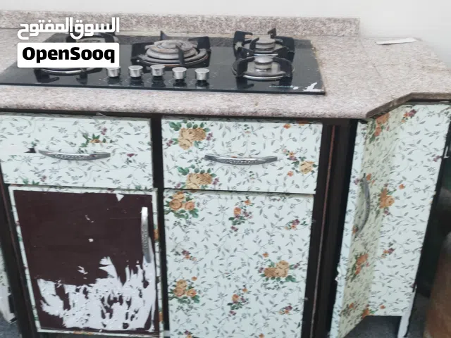 طباخ مع كاونتر المنيوم