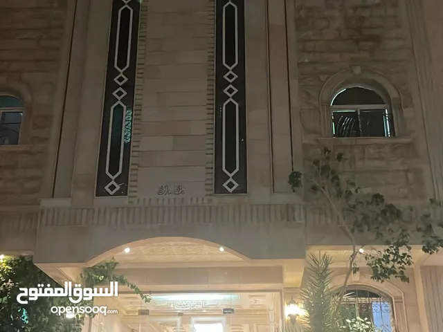 180m2 2 Bedrooms Apartments for Rent in Jeddah As Salamah