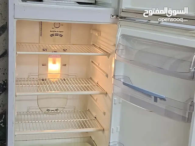تلاجة بحالة ممتازة